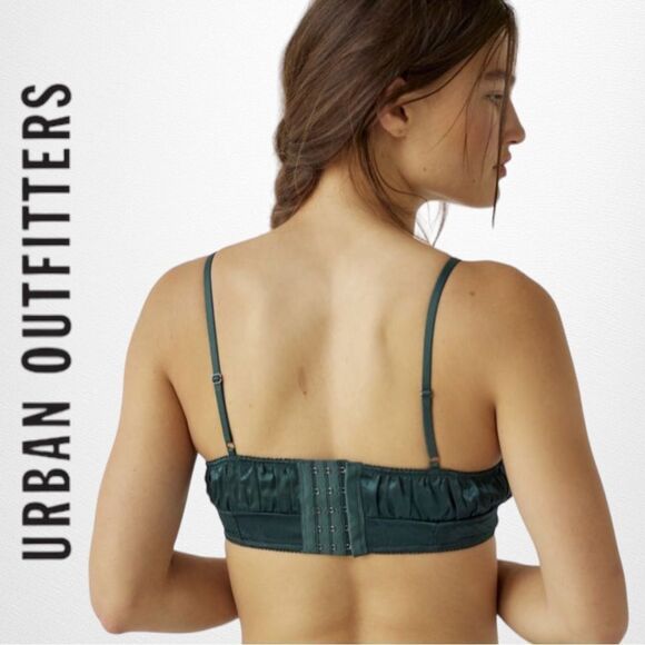 UO Urban Outfitters Out From Under Maria Jacquard Ruched Bralette NEW S - Picture 2 of 4